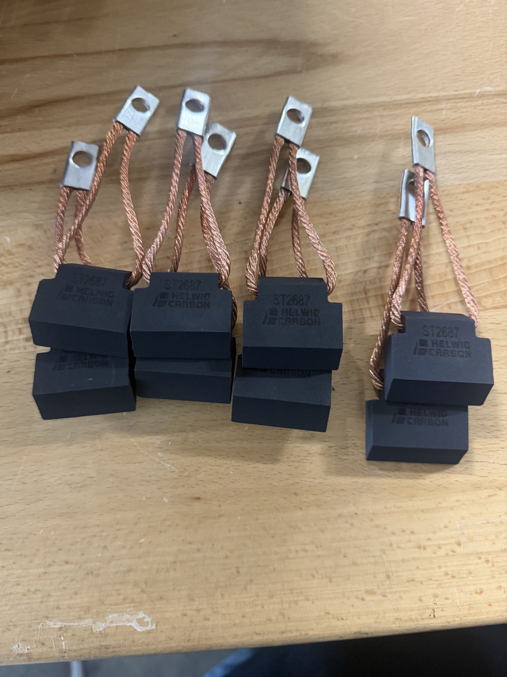 sa 200 hellwig double wire main brushes