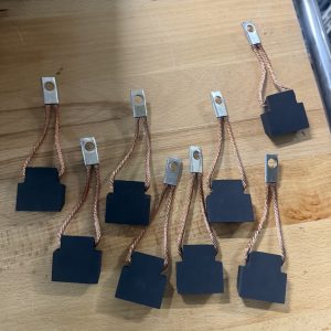 Alternative view of sa 200 hellwig double wire main brushes