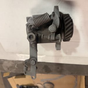 Alternative view of used sa-200 governor